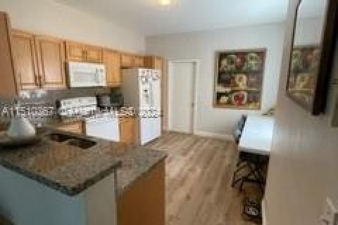 Condominio en venta en Pembroke Pines, Florida, 2 dormitorios, 88.54 m2 № 936010 - foto 22