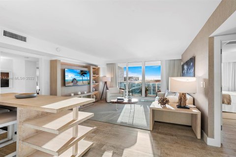 Condominio en alquiler en Miami Beach, Florida, 2 dormitorios, 104.33 m2 № 3622 - foto 5