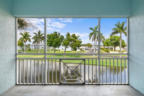 Copropriété à vendre à North Port, Floride: 2 chambres, 108.51 m2 № 1252135 - photo 7