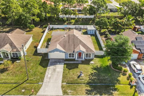 Casa en venta en Port St. Lucie, Florida, 3 dormitorios, 167.97 m2 № 1095575 - foto 1