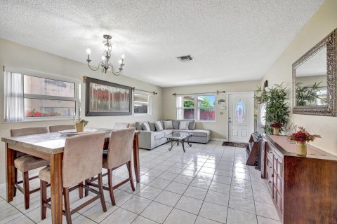 Villa ou maison à vendre à Pompano Beach, Floride: 2 chambres, 125.42 m2 № 1183501 - photo 21