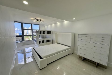 Copropriété à vendre à Aventura, Floride: 2 chambres, 126.81 m2 № 1233601 - photo 21