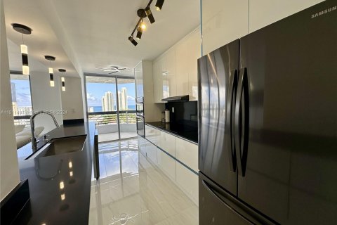 Copropriété à vendre à Aventura, Floride: 2 chambres, 126.81 m2 № 1233601 - photo 6