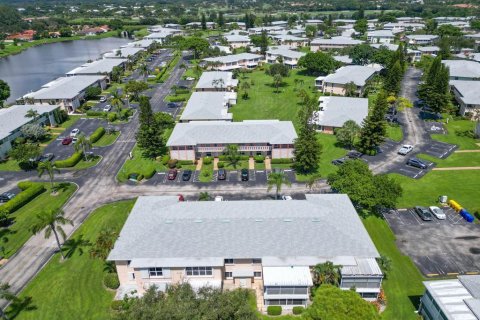 Condo in Delray Beach, Florida, 2 bedrooms  № 732797 - photo 11