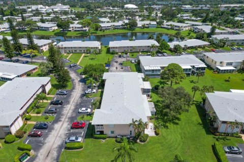 Condo in Delray Beach, Florida, 2 bedrooms  № 732797 - photo 15