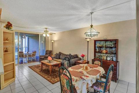 Copropriété à louer à Davie, Floride: 3 chambres, 107.3 m2 № 909573 - photo 8