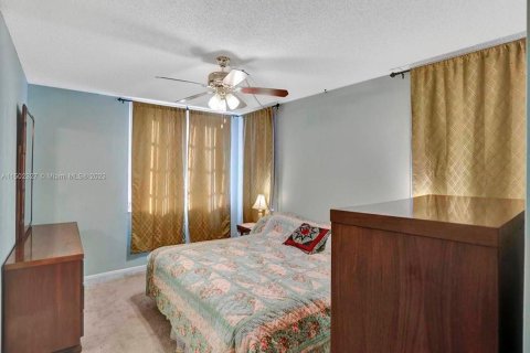 Condo in Davie, Florida, 3 bedrooms  № 909573 - photo 23