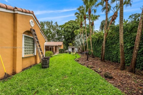 Villa ou maison à vendre à Palmetto Bay, Floride: 6 chambres, 322.09 m2 № 1161499 - photo 25