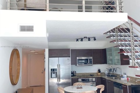 Copropriété à vendre à Miami, Floride: 1 chambre, 98.29 m2 № 1404128 - photo 4