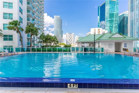 Condo in Miami, Florida, 1 bedroom  № 1404128 - photo 12