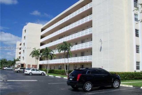 Copropriété à vendre à Dania Beach, Floride: 2 chambres, 110.55 m2 № 1368721 - photo 2