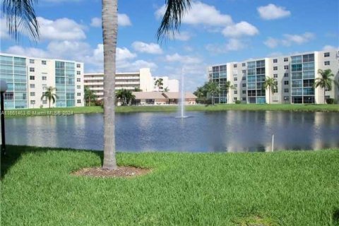 Copropriété à vendre à Dania Beach, Floride: 2 chambres, 110.55 m2 № 1368721 - photo 1