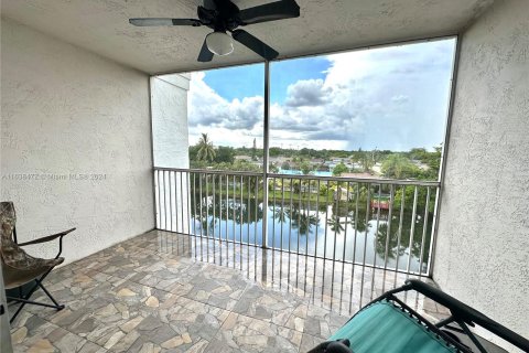 Copropriété à vendre à Sunrise, Floride: 2 chambres, 88.26 m2 № 1310974 - photo 20