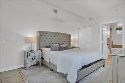 Copropriété à vendre à Coral Gables, Floride: 2 chambres, 97.83 m2 № 1310975 - photo 15