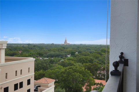 Condo in Coral Gables, Florida, 2 bedrooms  № 1310975 - photo 21