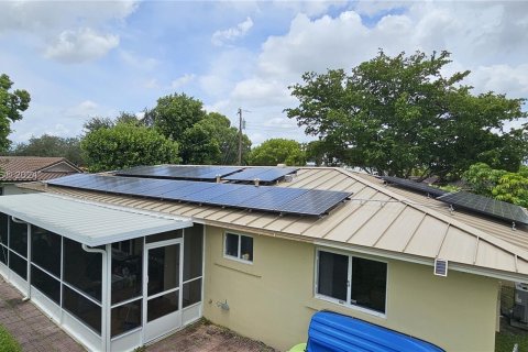 Casa en venta en Miami Lakes, Florida, 3 dormitorios, 109.9 m2 № 1310976 - foto 4