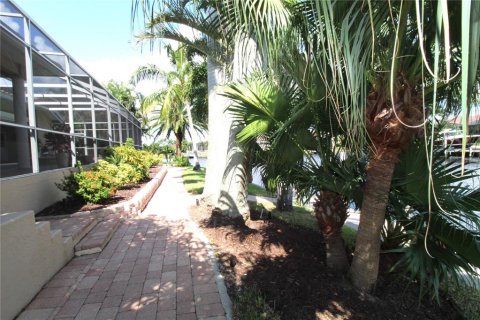 Villa ou maison à vendre à Punta Gorda, Floride: 3 chambres, 226.31 m2 № 1322175 - photo 23