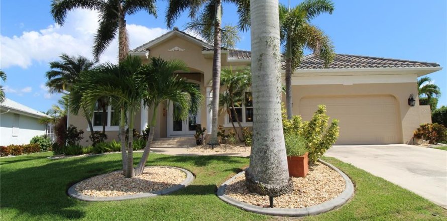 Villa ou maison à Punta Gorda, Floride 3 chambres, 226.31 m2 № 1322175