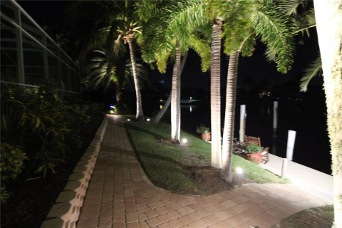 Villa ou maison à vendre à Punta Gorda, Floride: 3 chambres, 226.31 m2 № 1322175 - photo 30