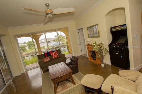 Villa ou maison à vendre à Punta Gorda, Floride: 4 chambres, 320.42 m2 № 1322207 - photo 26