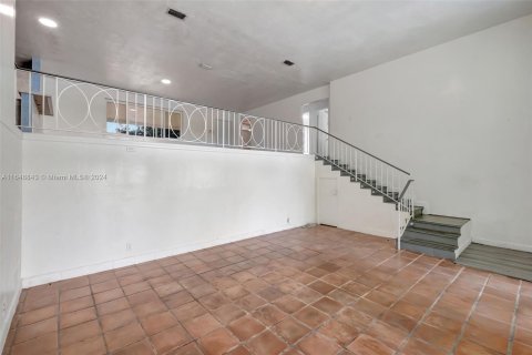 Villa ou maison à vendre à Miami, Floride: 3 chambres, 183.02 m2 № 1331067 - photo 18