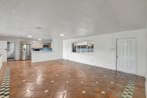 Villa ou maison à vendre à Miami, Floride: 3 chambres, 183.02 m2 № 1331067 - photo 6