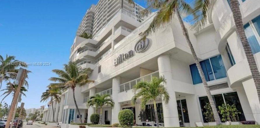 Condominio en Fort Lauderdale, Florida, 1 dormitorio  № 1332299