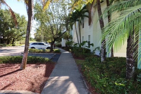 Купить кондоминиум в Дорал, Флорида 1 спальня, 65.5м2, № 1099818 - фото 28