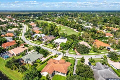 Villa ou maison à vendre à Wellington, Floride: 4 chambres, 247.58 m2 № 787663 - photo 11