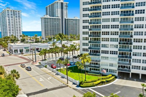 Condo in Fort Lauderdale, Florida, 2 bedrooms  № 1224451 - photo 13