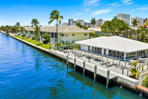 Condo in Fort Lauderdale, Florida, 2 bedrooms  № 1224451 - photo 6