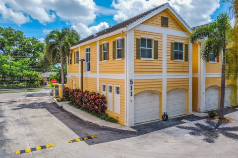 Townhouse in Fort Lauderdale, Florida 3 bedrooms, 145.11 sq.m. № 1364911 - photo 29