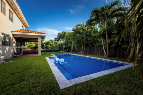 Villa ou maison à vendre à Cutler Bay, Floride: 5 chambres, 315.77 m2 № 1282124 - photo 13