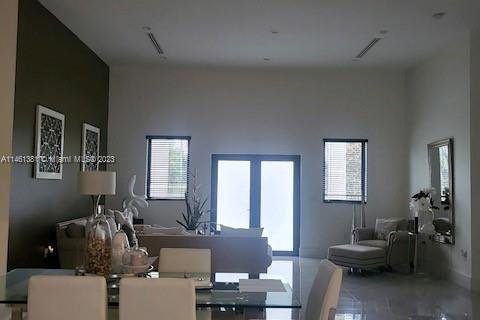 Casa en venta en Miami, Florida, 4 dormitorios, 239.69 m2 № 745934 - foto 10