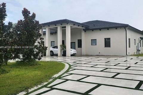 Casa en venta en Miami, Florida, 4 dormitorios, 239.69 m2 № 745934 - foto 1