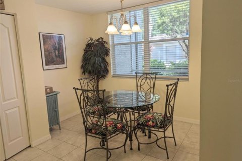 Condominio en alquiler en Sarasota, Florida, 2 dormitorios, 133.13 m2 № 212646 - foto 4