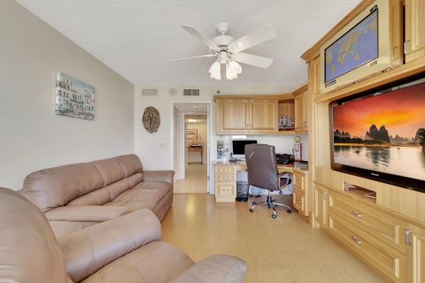 Copropriété à vendre à Highland Beach, Floride: 3 chambres, 195.84 m2 № 1146935 - photo 19