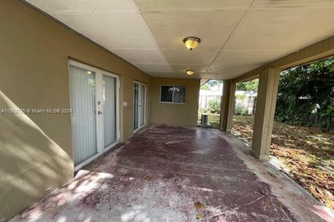 Villa ou maison à vendre à Miramar, Floride: 3 chambres, 126.35 m2 № 1102941 - photo 5
