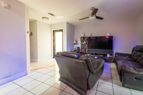 Casa en venta en Margate, Florida, 3 dormitorios, 115.94 m2 № 1182277 - foto 14