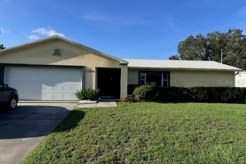 House in Kissimmee, Florida 4 bedrooms, 223.52 sq.m. № 1312562 - photo 1