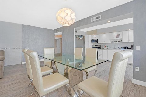 Купить кондоминиум в Авентура, Флорида 2 спальни, 157.28м2, № 986470 - фото 19