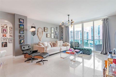 Condominio en venta en Aventura, Florida, 2 dormitorios, 160.72 m2 № 1208303 - foto 8