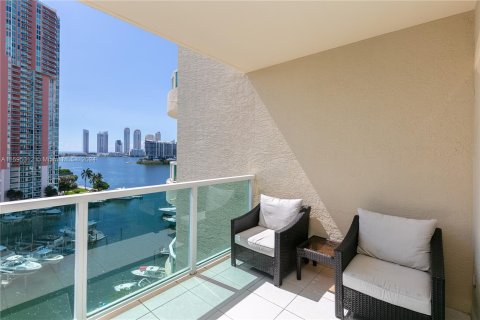 Condominio en venta en Aventura, Florida, 2 dormitorios, 160.72 m2 № 1208303 - foto 10