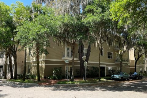 Copropriété à vendre à Gainesville, Floride: 2 chambres, 101.08 m2 № 1379903 - photo 1