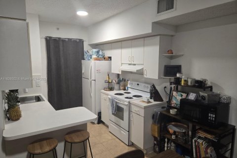 Condo in Davie, Florida, 2 bedrooms  № 1281423 - photo 3