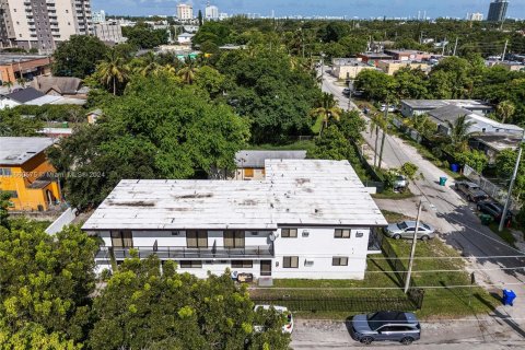 Immobilier commercial à vendre à Miami, Floride: 565.77 m2 № 1365910 - photo 16