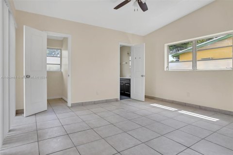 Casa en venta en Miami, Florida, 3 dormitorios, 127.55 m2 № 1365949 - foto 11