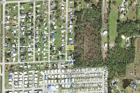 Terreno en venta en Punta Gorda, Florida № 1195174 - foto 6