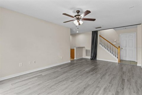 Townhouse in Tampa, Florida 3 bedrooms, 235.97 sq.m. № 1318344 - photo 18