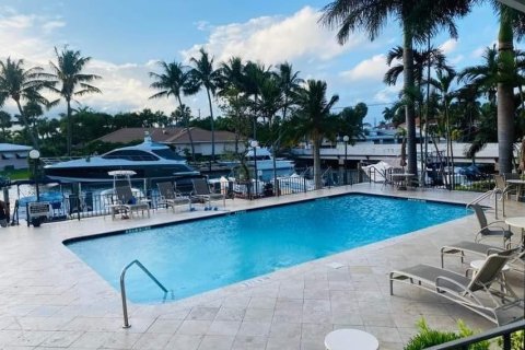 Condo in Pompano Beach, Florida, 2 bedrooms  № 973086 - photo 6